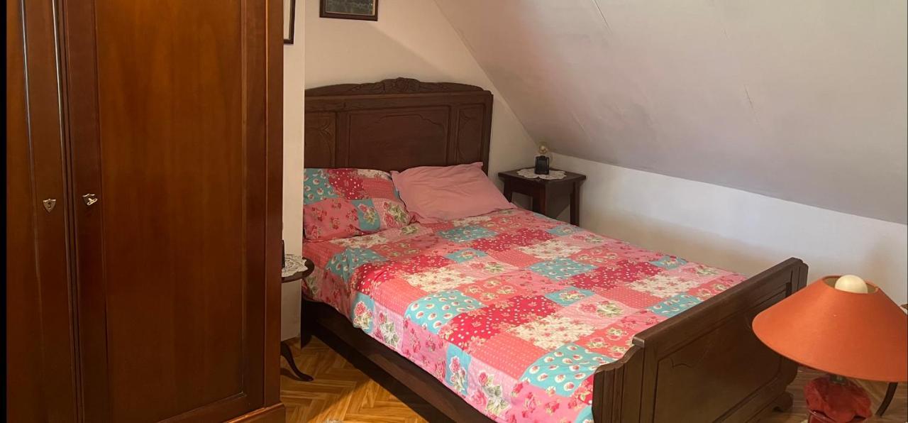 Double & Family Rooms In Tranquility In Blue Saint-Mars-sur-la-Futaie Exterior foto