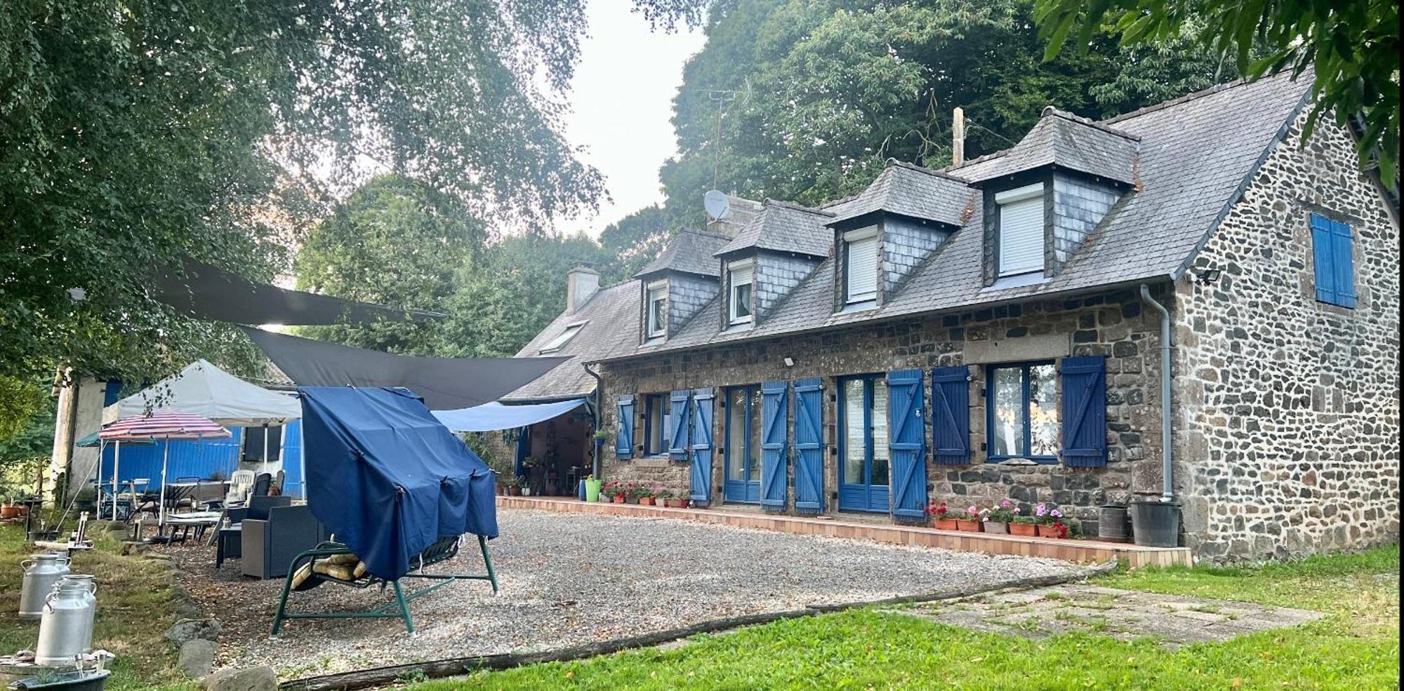 Double & Family Rooms In Tranquility In Blue Saint-Mars-sur-la-Futaie Exterior foto